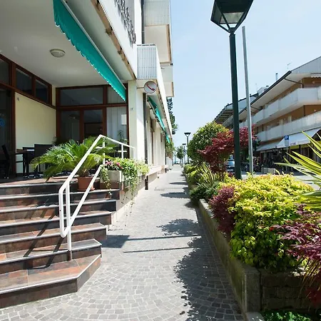Hotel Rio Meuble 2*